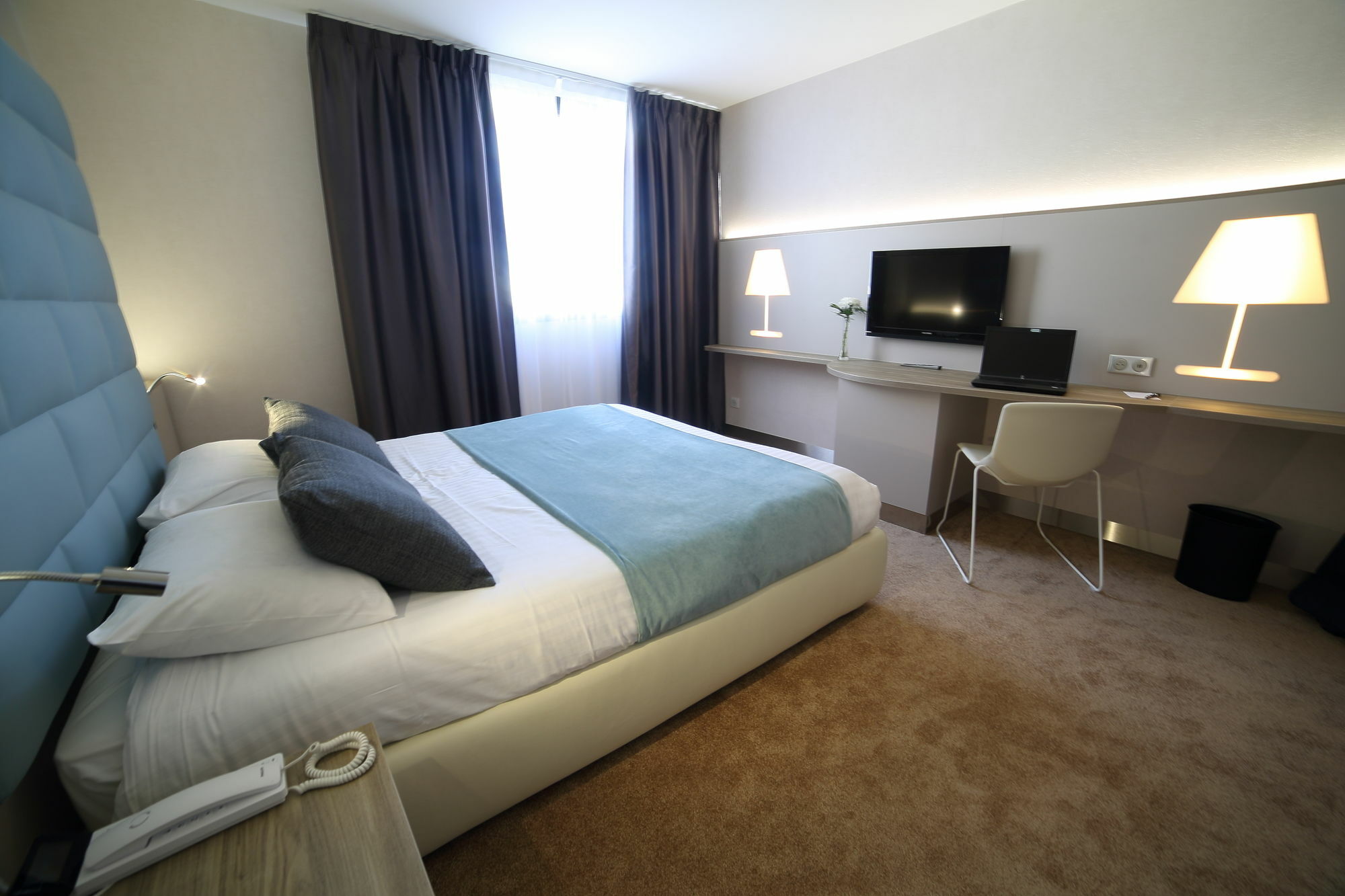 Hotel Plaza - Site Du Futuroscope Chasseneuil-du-Poitou Zewnętrze zdjęcie